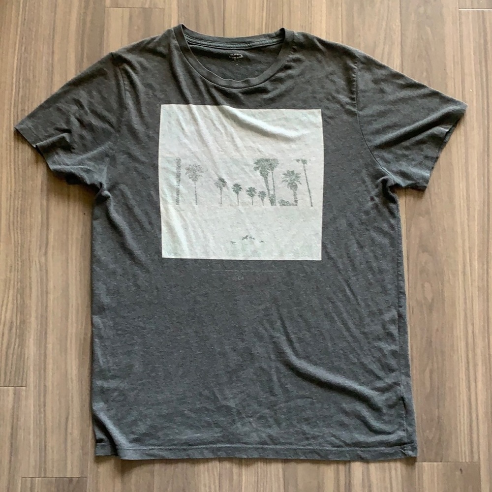 Faded Palm Tree Tee